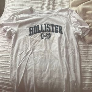 hollister tshirt